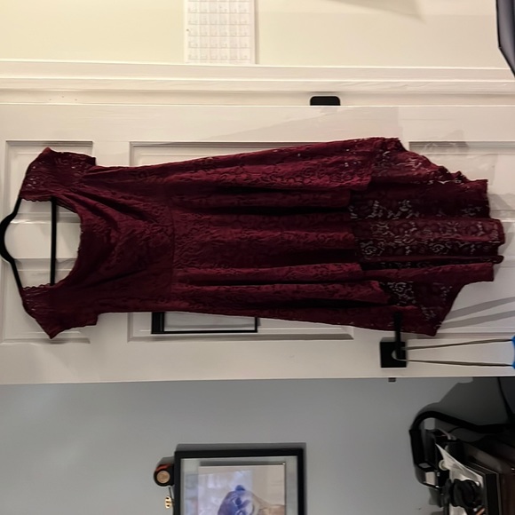 Burgundy, bridesmaid dress, cocktail dress - Picture 1 of 3